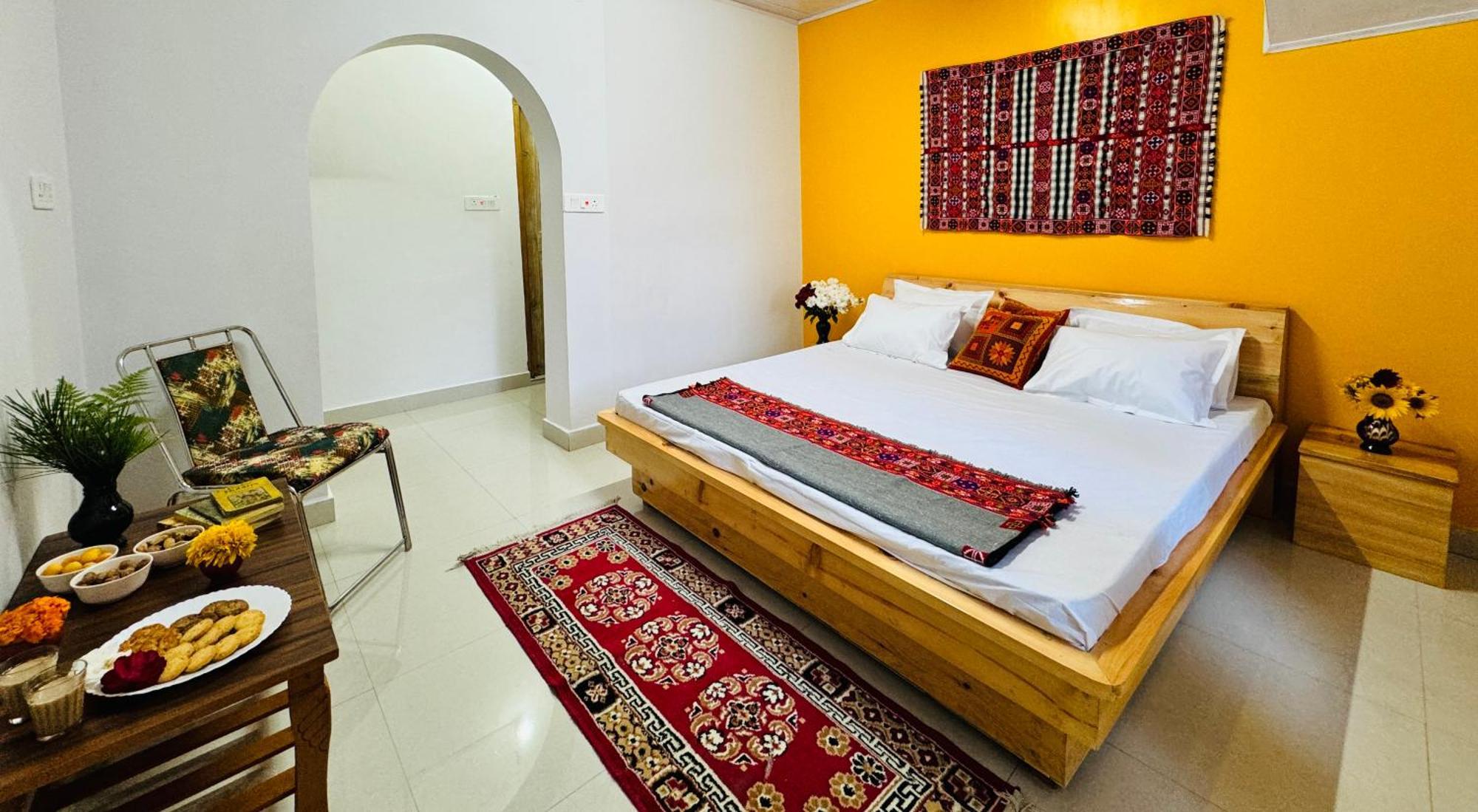 Pine View Retreat Homestay 卡尔帕 外观 照片